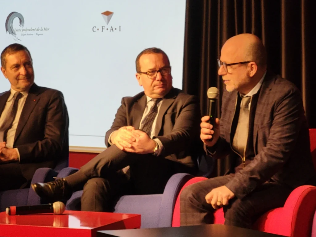 Table ronde : JM DALL'AGLIO, Président du CAEA ; Nicolas BONNET, Proviseur du lycée Henri Brulle de Libourne ; Bertrand LALUQUE, Proviseur du Lycée de la Mer de Gujan Mestras