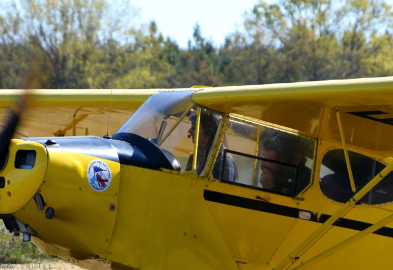 Le Starck au roulage vers le parking avec Loraine et Benjamin